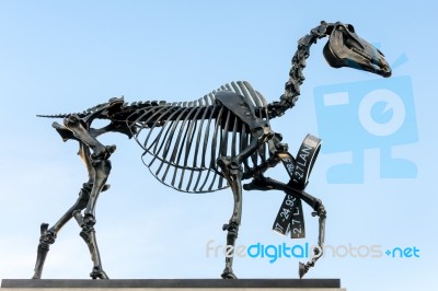 Hans Haacke Statue Gift Horse In Trafalgar Square Stock Photo