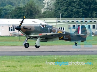 Hawker Hurricane Gzl P2921 Landing At Dunsfold Airfield Stock Photo