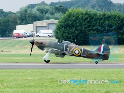 Hawker Hurricane Gzl P2921 Landing At Dunsfold Airfield Stock Photo