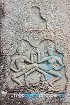 Historic Khmer Bas-relief Showing Dancing Hindu Godesses At Bayo… Stock Photo