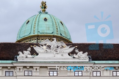 Hofburg At Heldenplatz In Vienna Stock Photo