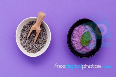 Homemade Skin Care Lavender Bath Salt Beauty Treatment, Peppermi… Stock Photo
