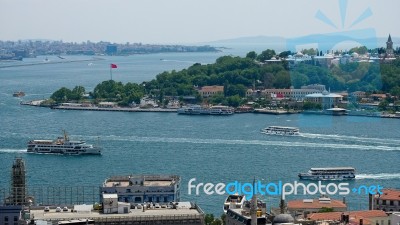 Istanbul, Turkey - May 24 : View Of Buildings Along The Bosphorus In Istanbul Turkey On May 24, 2018 Stock Photo