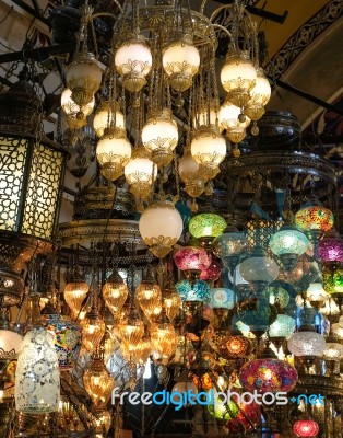 Istanbul, Turkey - May 25 : Lights For Sale In The Grand Bazaar In Istanbul Turkey On May 25, 2018 Stock Photo