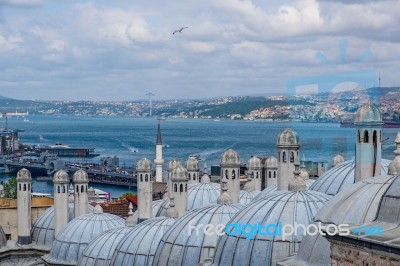 Istanbul, Turkey - May 28 : View Across The Rooftops Of The Suleymaniye Mosque In Istanbul Turkey On May 28, 2018 Stock Photo