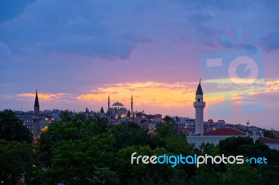 Istanbul, Turkey - May 29 : View Of Buildings Along The Bosphorus In Istanbul Turkey On May 29, 2018 Stock Photo