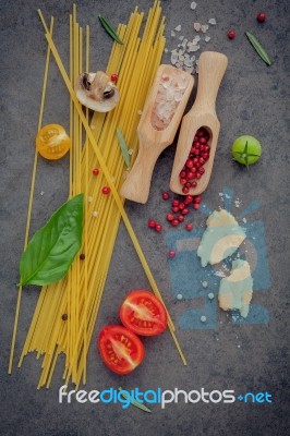Italian Food Concept. Spaghetti With Ingredients Sweet Basil ,to… Stock Photo