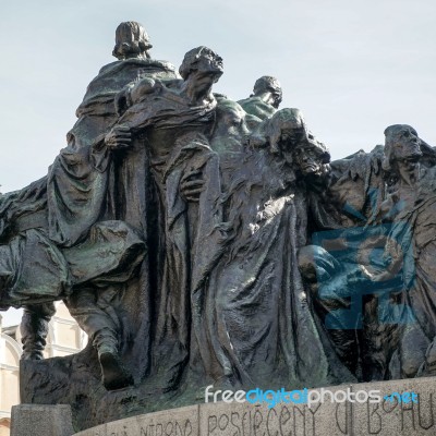 Jan Hus Memorial In The Old Town Square In Prague Stock Photo