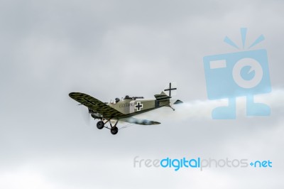 Junkers Cl1 Flying Over Shoreham Airfield Stock Photo