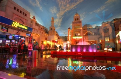 Las Vegas - Circa 2014: Miracle Mile Shops In Planet Hollywood H… Stock Photo