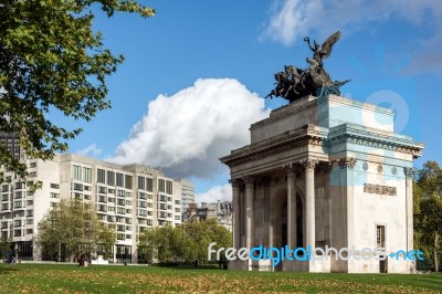 London - November 3 : Monument To Wellington In The Middle Of Hy… Stock Photo