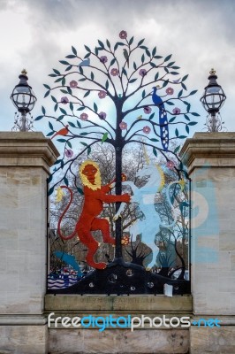 London, Uk - December 9 : Queen Elizabeth Gate At Hyde Park In L… Stock Photo