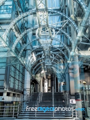London, Uk - June 14 : Lloyds Of London Building On A Sunny Day Stock Photo