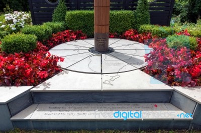 Memorial Commemorating Captain Scotts Ill-fated Voyage To The An… Stock Photo