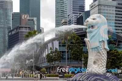 Merlion Fountain In Singapore Stock Photo
