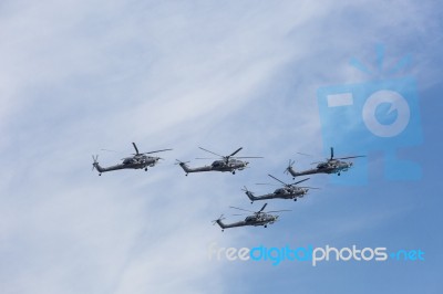 Mi-28n (havoc) Attack Helicopters Of Aerobatic Team Berkuty Fly Stock Photo