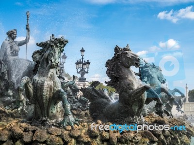 Monument To The Girondins In Place Des Quincones Bordeaux Stock Photo