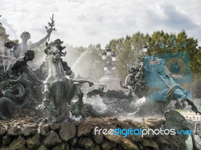 Monument To The Girondins In Place Des Quincones Bordeaux Stock Photo