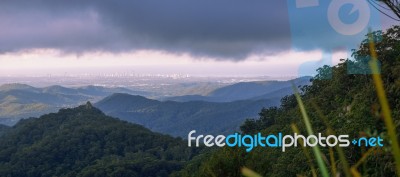 Mountain View From The Gold Coast Hinterlands Stock Photo