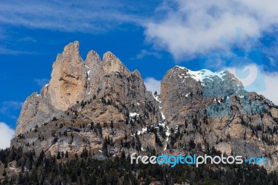 Mountains In The Valley Di Fassa Near Pozza Di Fassa Trentino It… Stock Photo