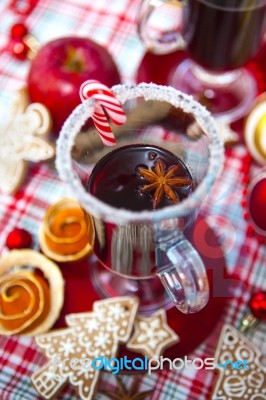 Mulled Wine With Spices And Gingerbread Cookies Stock Photo