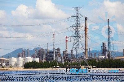 Oil Refinery Plant Stock Photo