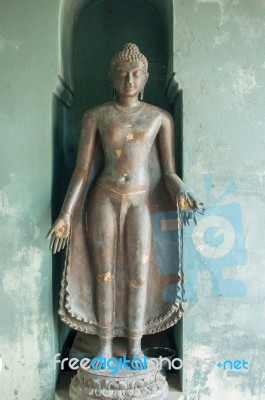 Old Buddha Statue In Temple Phayao ,thailand Stock Photo