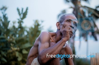 Old Man Are Smoking Cigarettes Stock Photo Old Man Are Smoking Cigarettes Stock Photo