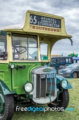 Old Southdown Bus Parked On Shoreham Airfield Stock Photo
