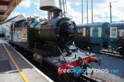 Paignton Devon/uk - July 28 : 4277 Br Steam Locomotive Gwr 4200 Stock Photo