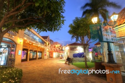 Palm Beach Is A Street Containing Hotels And Restaurants In Aruba Stock Photo Palm Beach Is A Street Containing Hotels And Restaurants In Aruba Stock Photo
