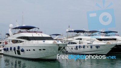 Puerto Banus, Andalucia/spain - July 6 : View Of The Harbour In Stock Photo