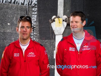 Red Arrows Pilots Entertaining The Crowds At Biggin Hill Stock Photo
