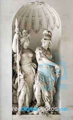 Sculpture Of Constance And Fortitude At St Michaels Gate Hofburg… Stock Photo