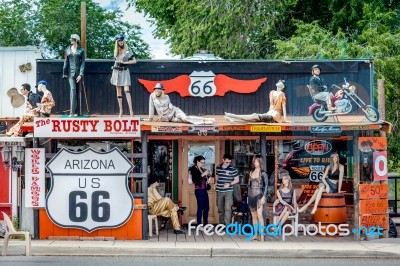 Seligman, Arizona/usa - July 31 : The Rusty Bolt In Seligman Ari… Stock Photo