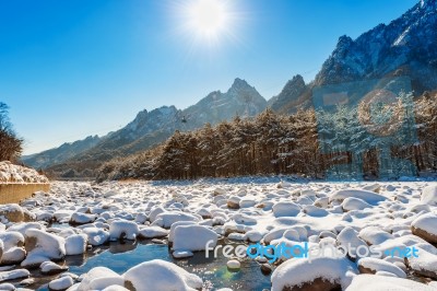 Seoraksan National Park In Winter, South Korea Stock Photo