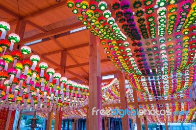 Seoul, South Korea - May 9 : Bongeunsa Temple With Hanging Lanterns For Celebrating The Buddha's Birthday On May. Photo Taken On May 9,2015 In Seoul,south Korea Stock Photo