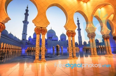 Sheikh Zayed Grand Mosque At Dusk In Abu Dhabi, Uae Stock Photo Sheikh Zayed Grand Mosque At Dusk In Abu Dhabi, Uae Stock Photo