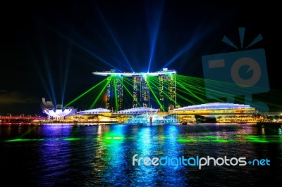 Singapore - Aug 8 ,2017 : Laser Show At Night In Singapore Stock Photo