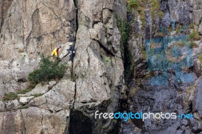 Snowdonia, Wales/uk - October 7 : Rock Climbing In Snowdonia Wal… Stock Photo