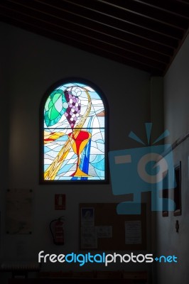 Stained Glass Window Church Of The Holy Sprit In Los Gigantes Te… Stock Photo