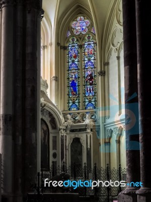 Stained Glass Windows In The Cathedral Of St Andrew In Bordeaux Stock Photo