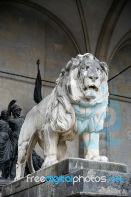 Statue Of Lion At Feldherrnhalle In Munich Stock Photo