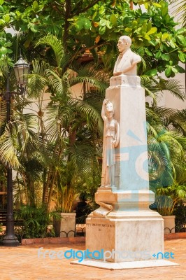 Statue Of Manuel Davila Florez Of Columbia In Cartagena, Colombi… Stock Photo