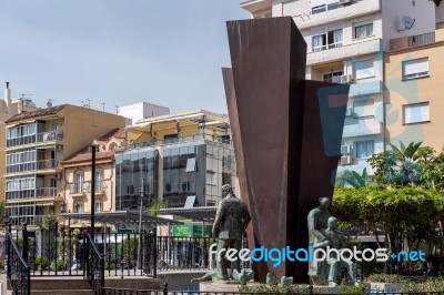 Statues And Fountain In Plaza De La Constitution Fuengirola Stock Photo