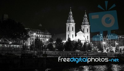 Szent Anna Templom Illuminated At Night In Budapest Stock Photo