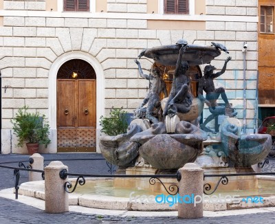 The Fontana Delle Tartarughe (the Turtle Fountain) In Rome Stock Photo