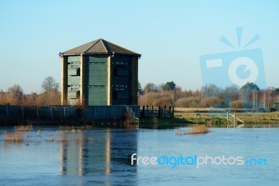 The Peacock Hide At The London Wetland Centre Stock Photo