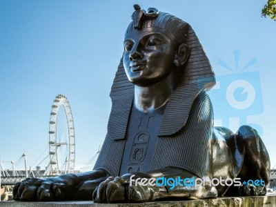 The Sphinx On The Embankment In London Stock Photo