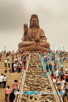 The Statue Of Guayin, Located On Mount Xiqiao, In The Nanhai Dis… Stock Photo